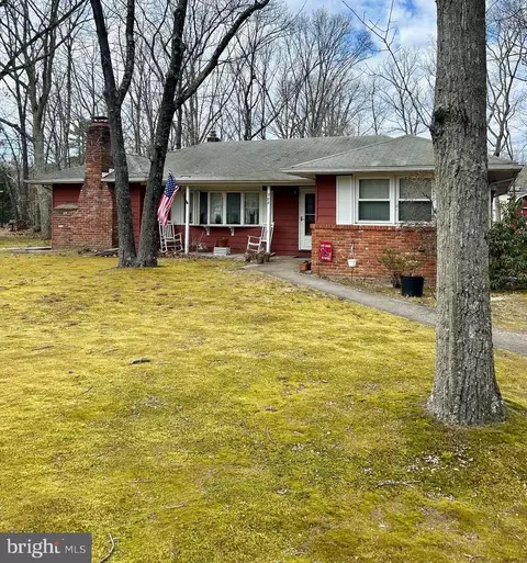 208 Ash Rd, Marlton, NJ 08053