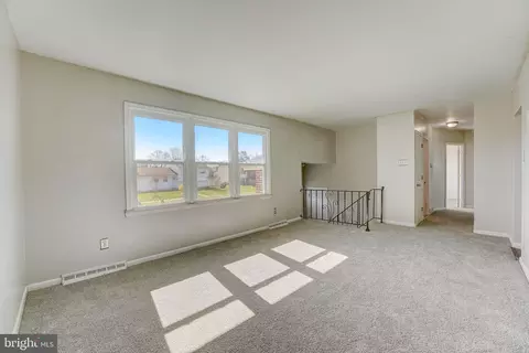 Living - 237 Purdue Ave, Pemberton, NJ 08068 photo 1 of 2