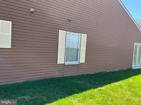 Exterior - 14 E Berwin Way, Mount Laurel, NJ 08054 photo 4 of 5