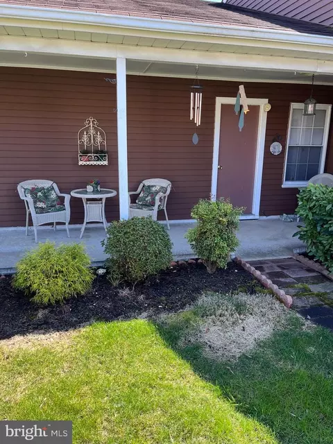 Exterior - 14 E Berwin Way, Mount Laurel, NJ 08054 photo 3 of 5