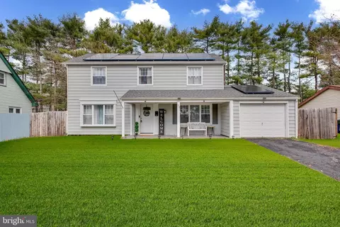 35 Shawmont Ln, Willingboro, NJ 08046