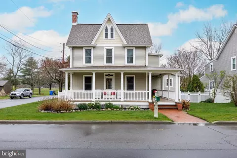 9 Ross St, Lumberton, NJ 08048