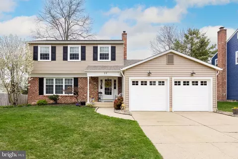 22 Euston Rd, Marlton, NJ 08053