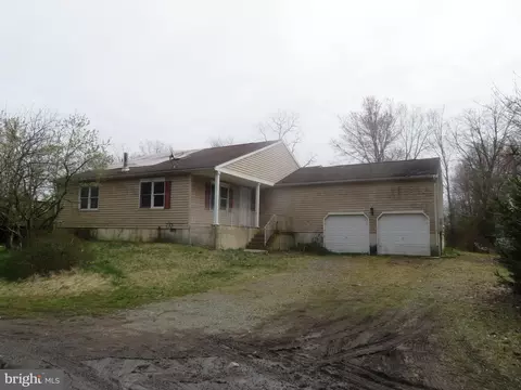 335 Magnolia Rd, Pemberton, NJ 08068