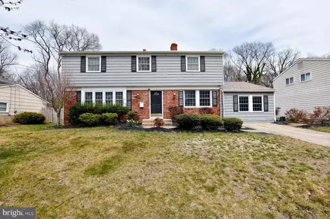 7 Purdue Dr, Delran, NJ 08075