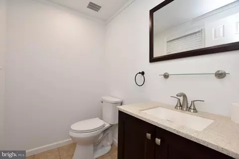 Bath - 7 Purdue Dr, Delran, NJ 08075 photo 1 of 3