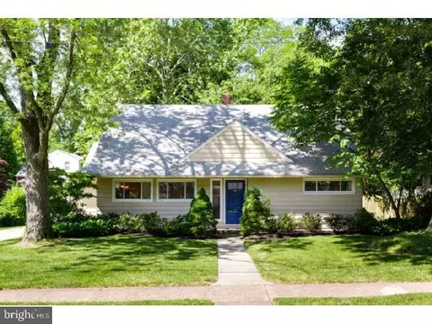 302 Highland Ave, Moorestown, NJ 08057