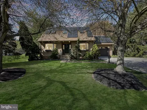 154 Bordentown Crosswicks Rd, Chesterfield, NJ 08515