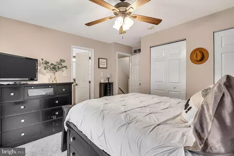 Bedroom - 213 River Ct, Bordentown, NJ 08505 photo 5 of 9