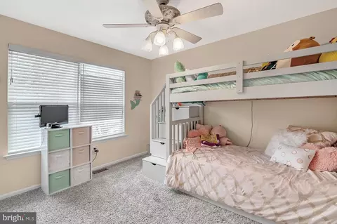 Bedroom - 213 River Ct, Bordentown, NJ 08505 photo 6 of 9