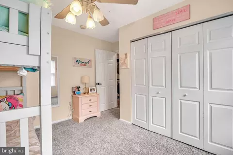 Bedroom - 213 River Ct, Bordentown, NJ 08505 photo 7 of 9