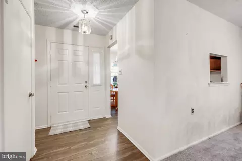 Entry Way - 6 Pardee Ct, Mount Laurel, NJ 08054 photo 1 of 1