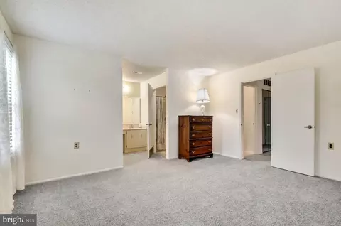 Living - 6 Pardee Ct, Mount Laurel, NJ 08054 photo 6 of 7