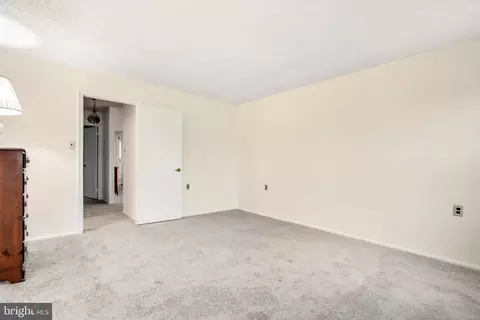 Living - 6 Pardee Ct, Mount Laurel, NJ 08054 photo 7 of 7