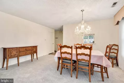 Dining - 6 Pardee Ct, Mount Laurel, NJ 08054 photo 3 of 3