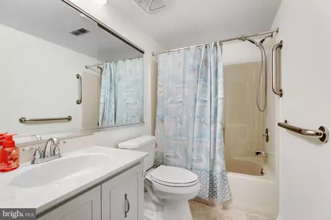 Bath - 6 Pardee Ct, Mount Laurel, NJ 08054 photo 3 of 3