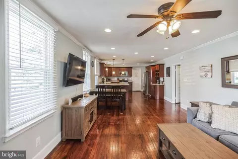 Living - 508 Spruce, Delanco, NJ 08075 photo 3 of 4