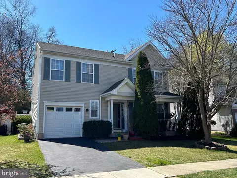 17 Lincoln Dr, Columbus, NJ 08022