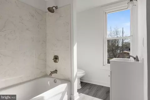 Bath - 34 Spruce Ave, Maple Shade, NJ 08052 photo 2 of 2