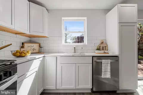 Kitchen - 34 Spruce Ave, Maple Shade, NJ 08052 photo 3 of 3