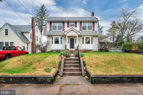 212 Oakford Ave, Delanco, NJ 08075