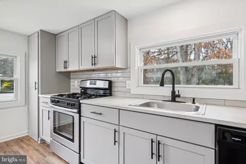 39 Cherry Ln, Tabernacle, NJ 08088 photo 6