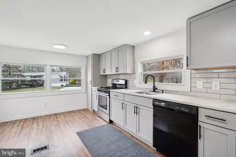 39 Cherry Ln, Tabernacle, NJ 08088 photo 5
