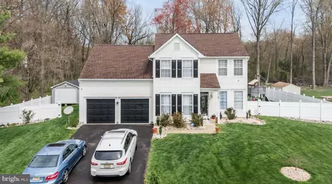 17 Silver, Burlington, NJ 08016