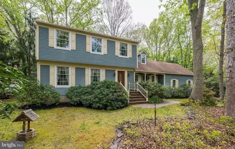 12 Strafford Circle Rd, Medford, NJ 08055