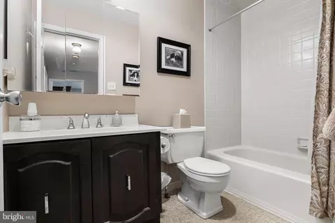 Bath - 6 Boothby Ct, Mount Laurel, NJ 08054 photo 5 of 6
