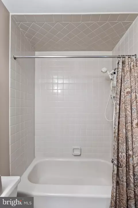 Bath - 6 Boothby Ct, Mount Laurel, NJ 08054 photo 6 of 6