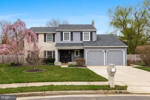 6 Boothby Ct, Mount Laurel, NJ 08054
