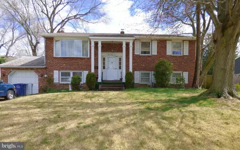 146 Glenbrook Dr, Mount Laurel, NJ 08054