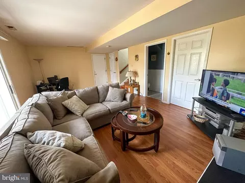 Living - 4 Teaberry Ln, Delran, NJ 08075 photo 7 of 7