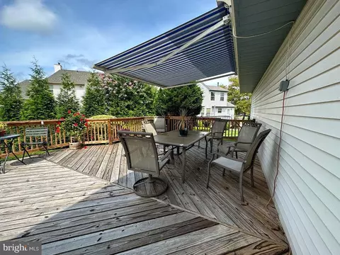 Exterior - 4 Teaberry Ln, Delran, NJ 08075 photo 3 of 9
