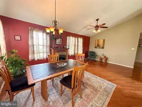 Dining - 4 Teaberry Ln, Delran, NJ 08075 photo 3 of 4