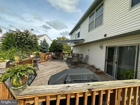 Exterior - 4 Teaberry Ln, Delran, NJ 08075 photo 4 of 9