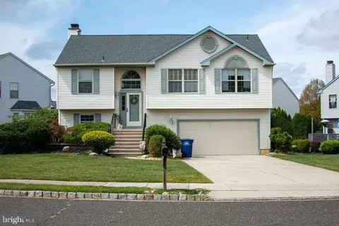 Exterior - 4 Teaberry Ln, Delran, NJ 08075 photo 9 of 9