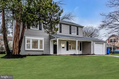 46 Sussex Dr, Willingboro, NJ 08046
