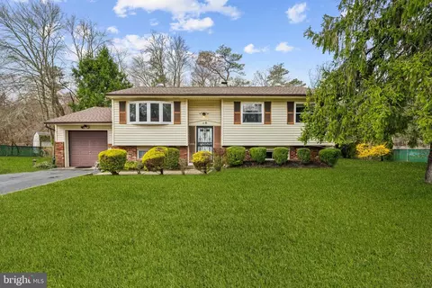 10 Delaware Trl, Browns Mills, NJ 08015