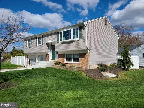 Exterior - 2 Knox Blvd, Marlton, NJ 08053 photo 2 of 2