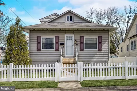 103 S Poplar Ave, Maple Shade, NJ 08052
