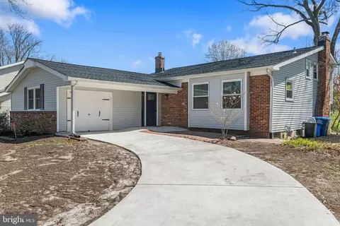 123 Ramblewood Pkwy, Mount Laurel, NJ 08054