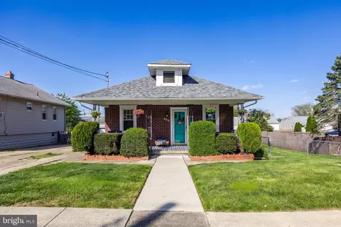 265 S Fellowship Rd, Maple Shade, NJ 08052