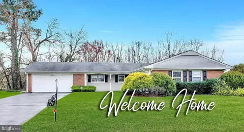 124 Country Club Rd, Willingboro, NJ 08046
