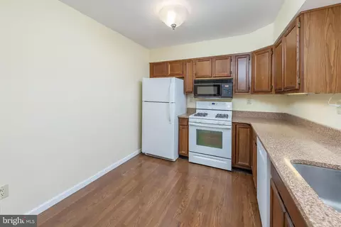 54 Kettlebrook Dr, Mount Laurel, NJ 08054 photo 9