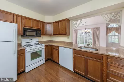 54 Kettlebrook Dr, Mount Laurel, NJ 08054 photo 8
