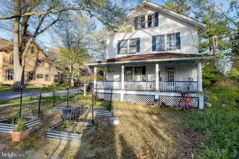77 Branch St, Mount Holly, NJ 08060