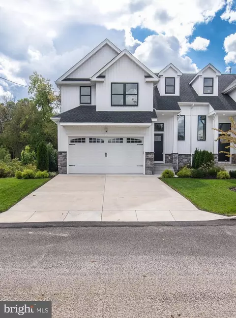 110 Mulberry St, Delran, NJ 08075