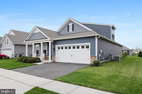 Exterior - 12 Morrison Dr, Delanco, NJ 08075 photo 2 of 9